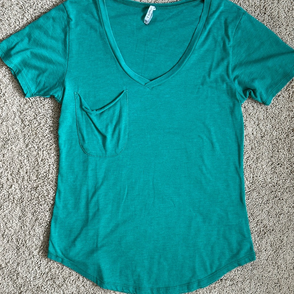 Z Supply Green V-Neck Short Sleeve Tee